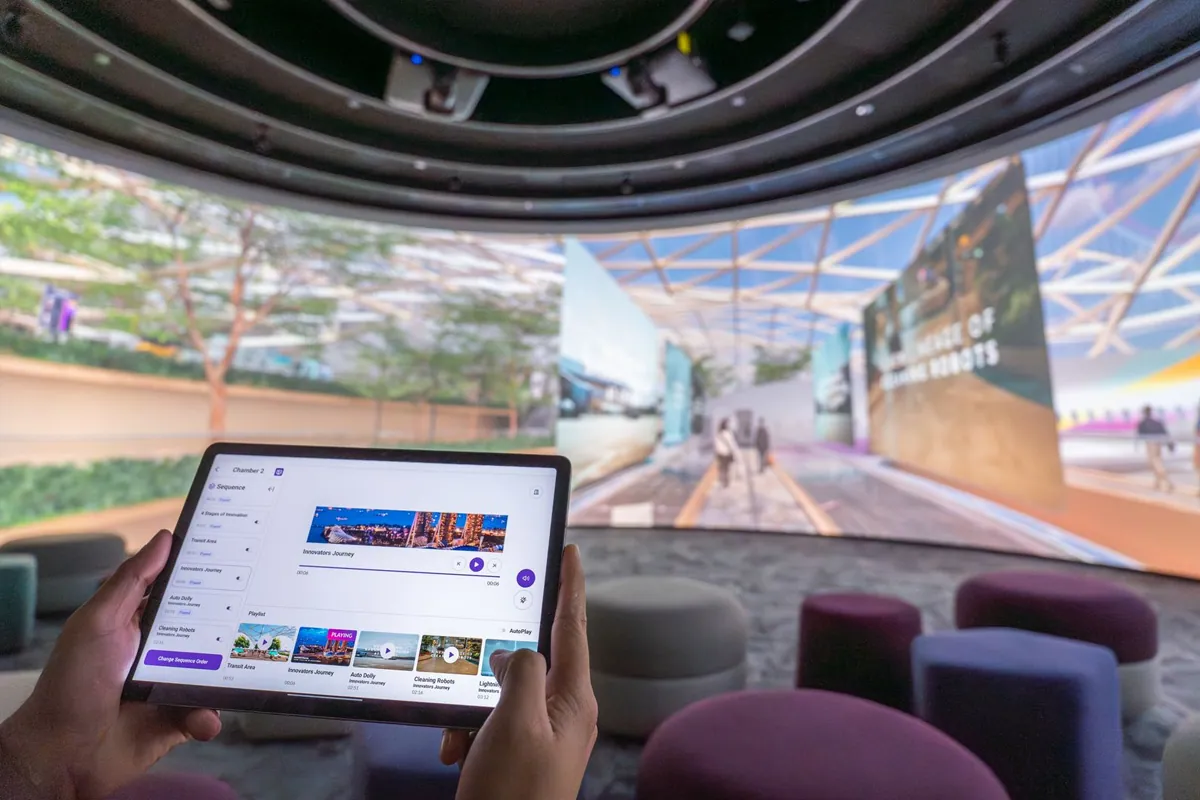 Cuplikan visual proyek Sangaku Interactive: Pengalaman Immersive Terminal Bandara