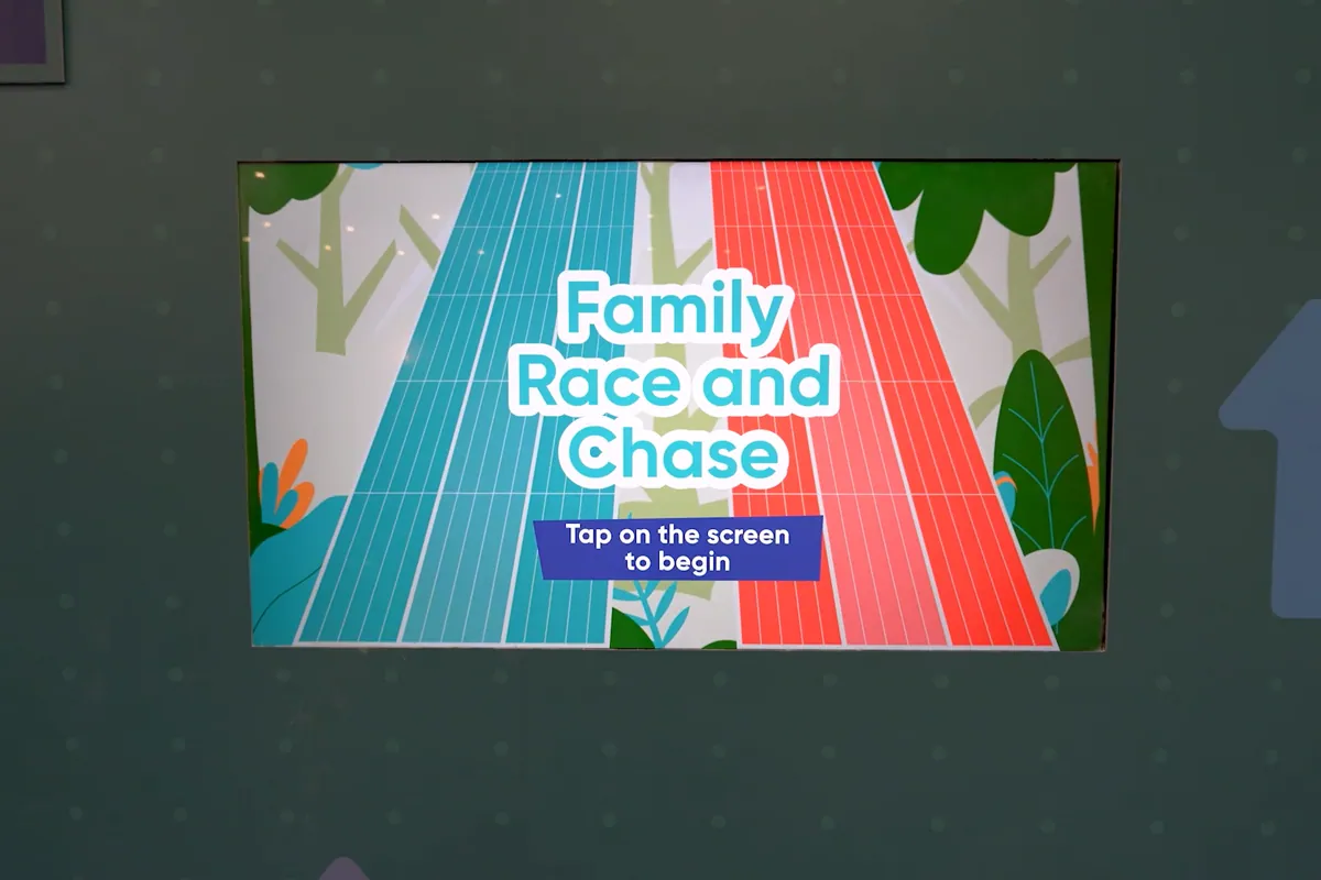 Cuplikan visual proyek Sangaku Interactive: Endless Runner Multiplayer Dance Pad